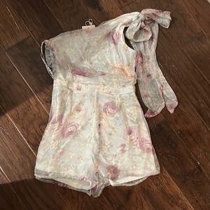 Misguided White floral tie jumpsuit NWT